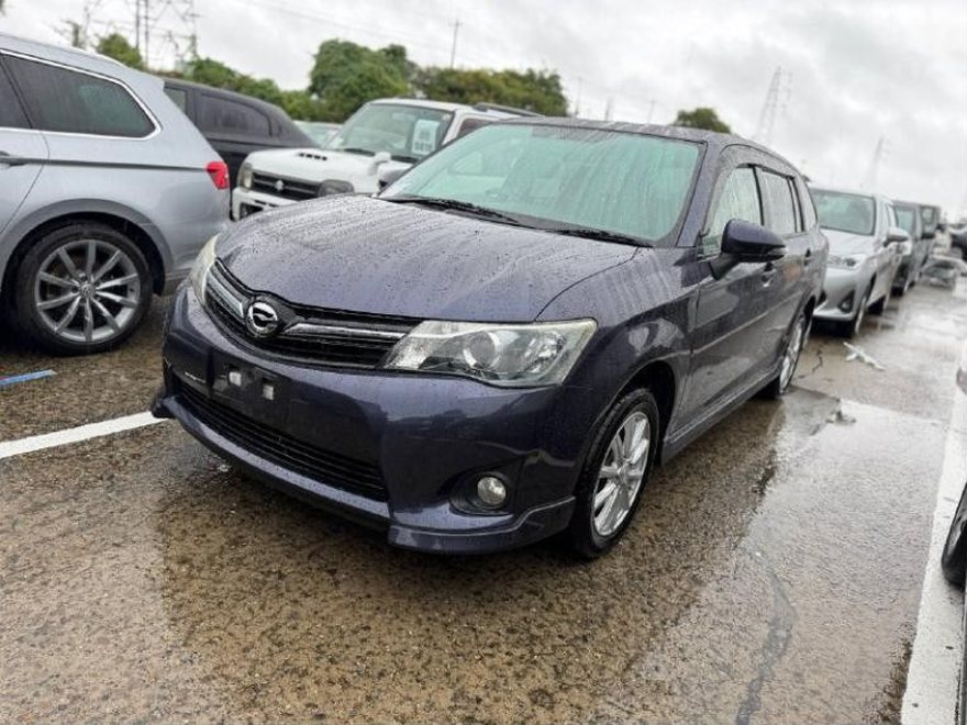 Toyota Corolla Fielder 4WD, 2013 — привезён из Японии под заказ