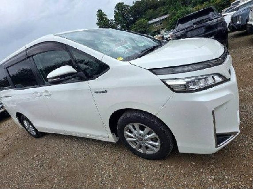 Toyota Voxy Hybrid, 2020 — привезён из Японии под заказ