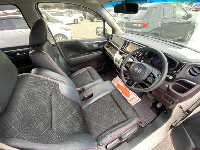 ������ �� �������� � ������ HONDA N-WGN CUSTOM TURBO 2015 ����
