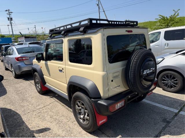 ������ �� ����� � ������ Suzuki Jimny Sierra 2022 ����