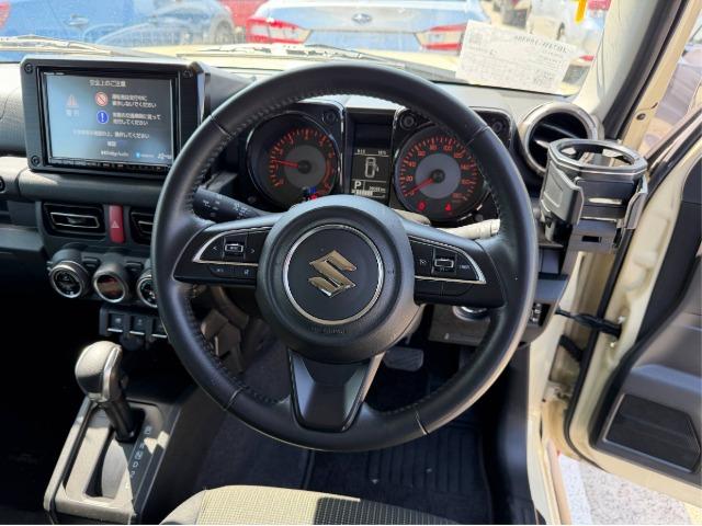 ������ �� ����� � ������ Suzuki Jimny Sierra 2022 ����