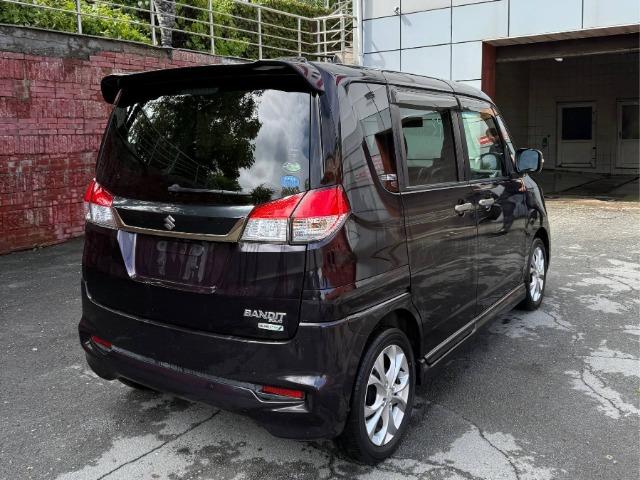 ������ �� ����� � �������� ������ Suzuki Solio 2015 ����