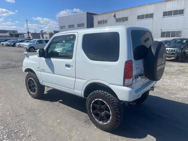 ����� ������� � ������� Suzuki Jimny 2012 ���� � �������� � ������