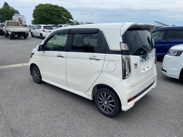 ������ �� �������� � ������ HONDA N-WGN CUSTOM TURBO 2015 ����