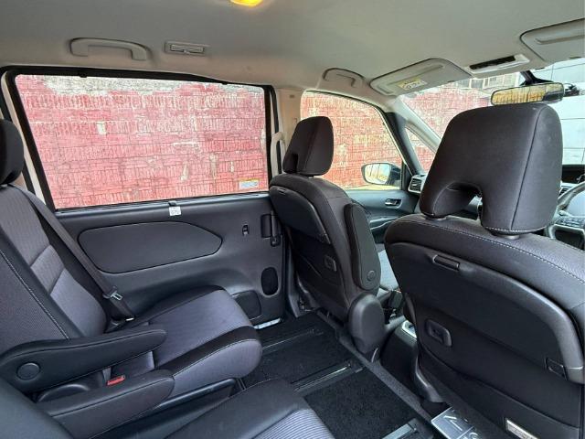 ��������� �� �������� � ������ Nissan Serena E-Power 2019 ���� (����������)