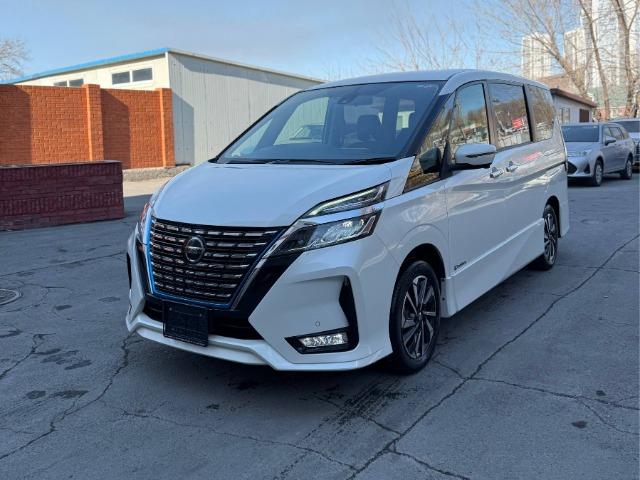 ��������� �� �������� � ������ Nissan Serena E-Power 2019 ���� (����������)