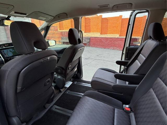 ��������� �� �������� � ������ Nissan Serena E-Power 2019 ���� (����������)