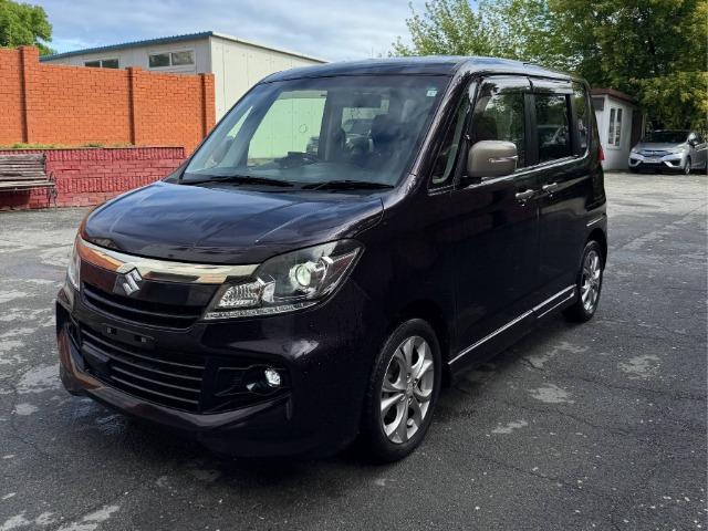 ������ �� ����� � �������� ������ Suzuki Solio 2015 ����