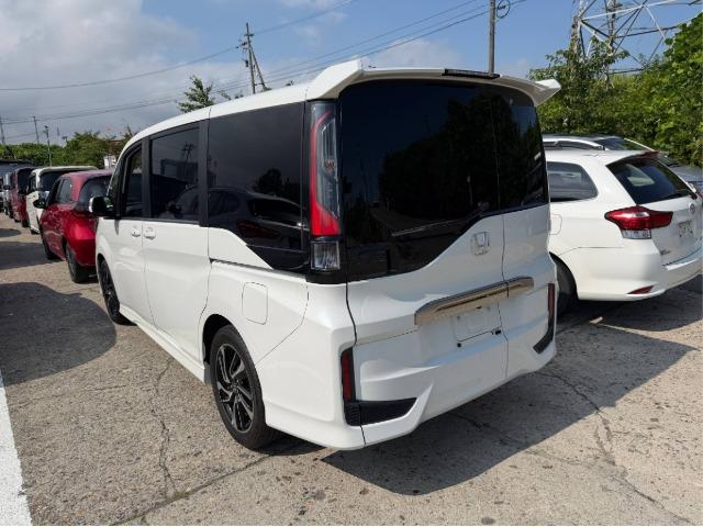 ������ �� �������� ������ Honda Stepwgn CoolSpirit 2018 ����