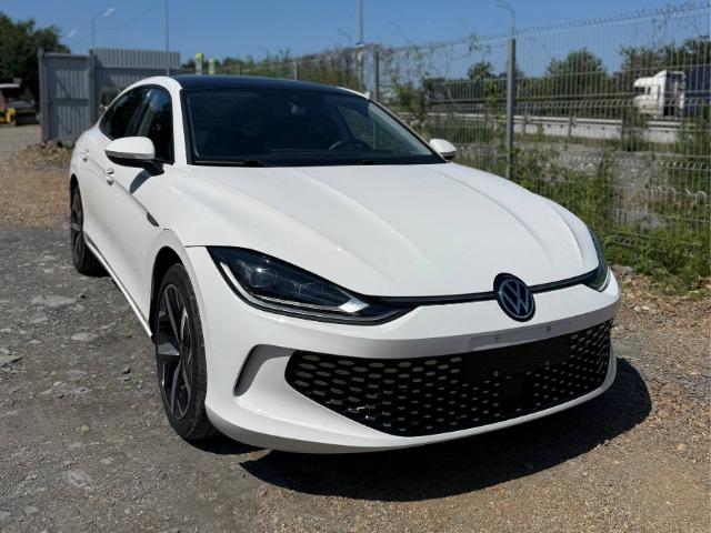 ������ � ����� �� ����� ��� ������� Volkswagen Lamando L 2022 ����