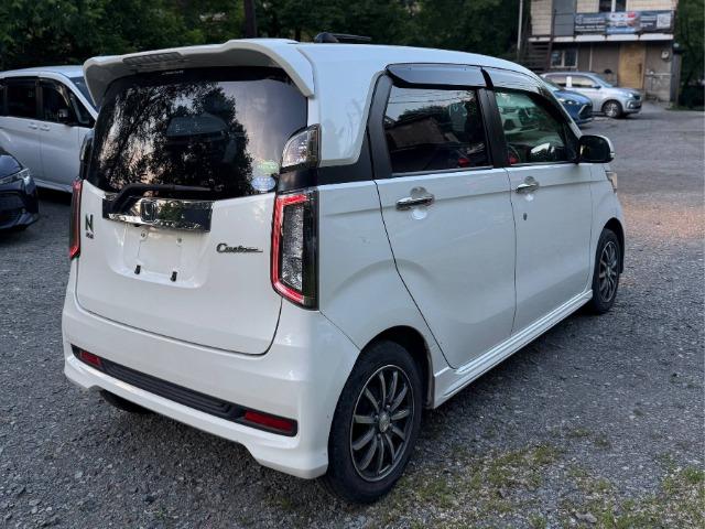 �������� �� ����� � �������� ������ HONDA N-WGN CUSTOM TURBO 2015 ����