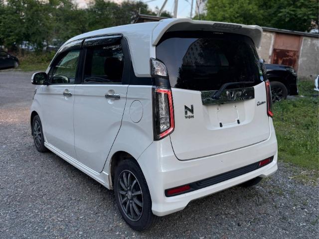 �������� �� ����� � �������� ������ HONDA N-WGN CUSTOM TURBO 2015 ����